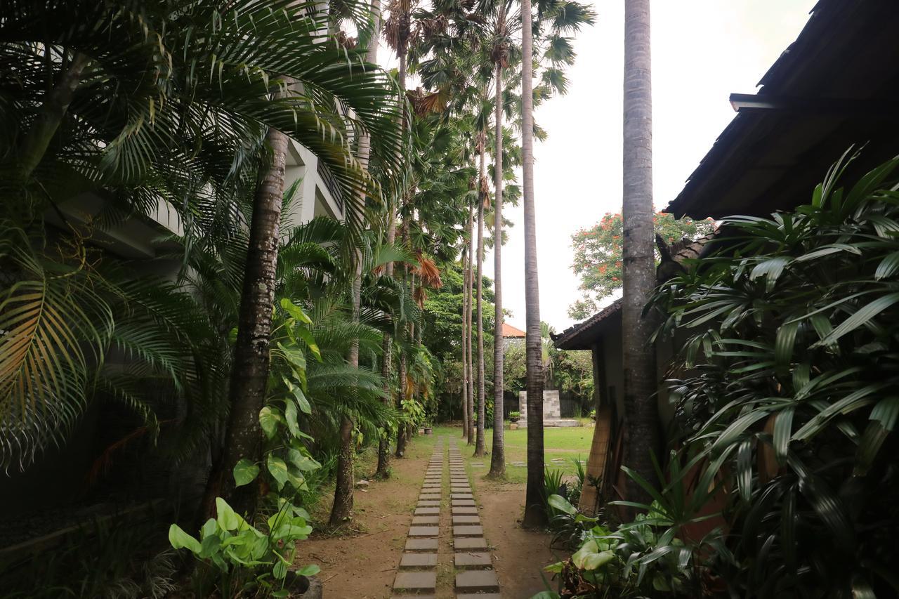 Grand Lifestyle Hotel Denpasar Exteriör bild