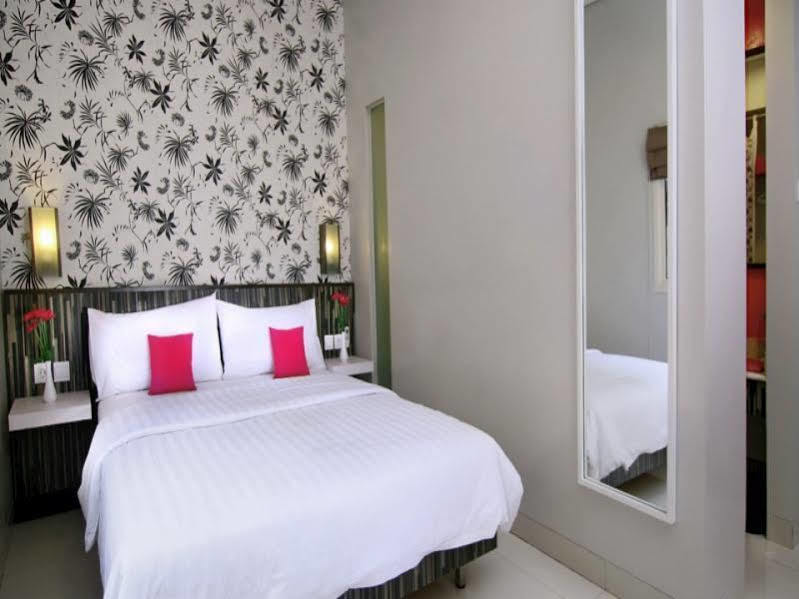 Grand Lifestyle Hotel Denpasar Exteriör bild